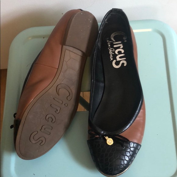 Brown and black sam Edelman flats - Picture 2 of 2
